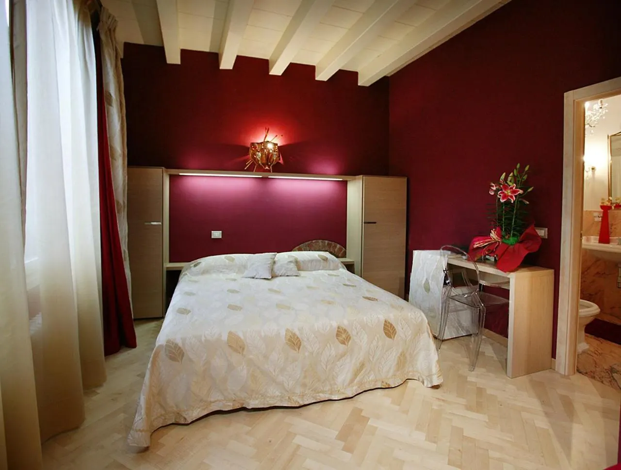 **  Bed and Breakfast Residenza San Faustino Verona Italia